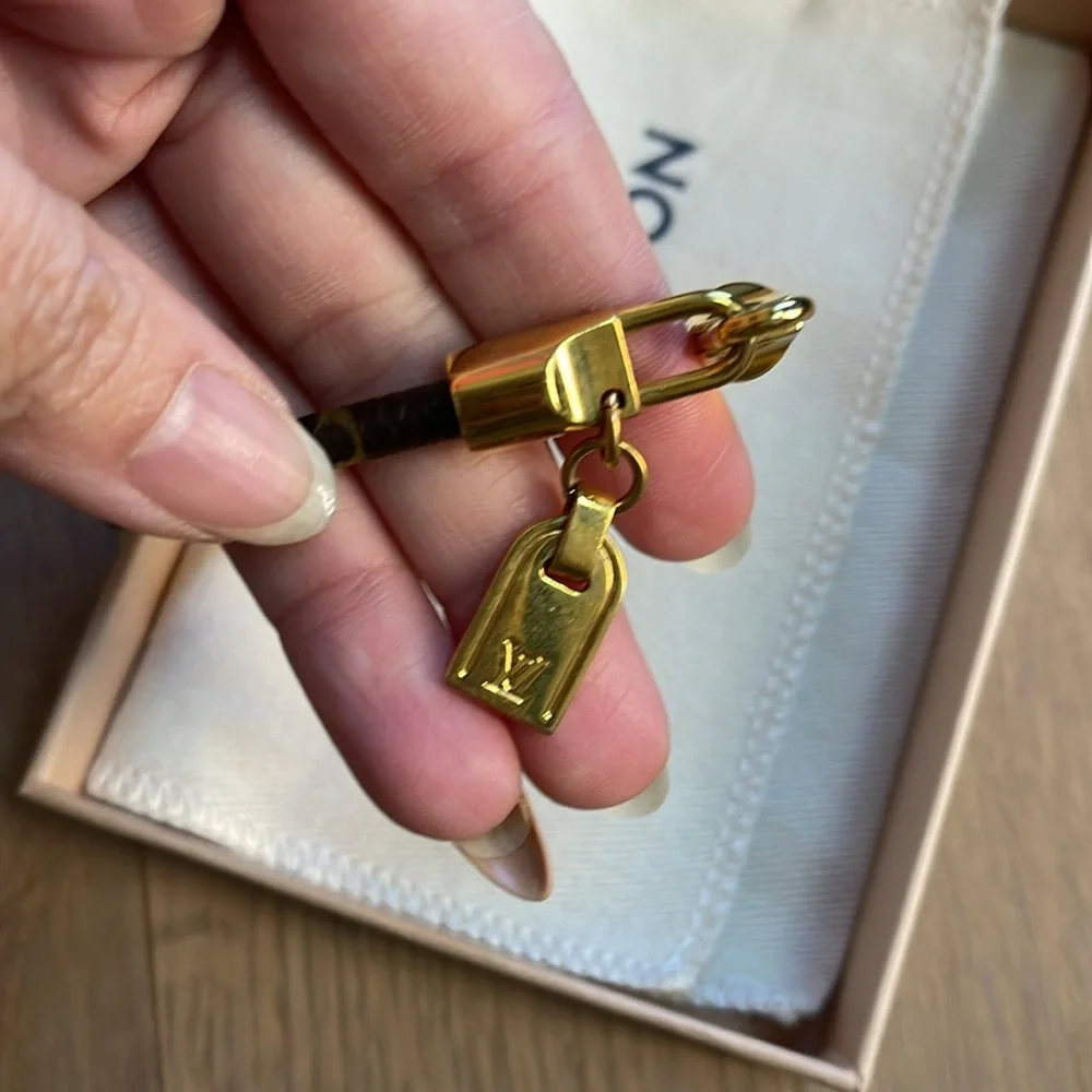 Louis Vuitton leather bracelet - Picture 2 of 6
